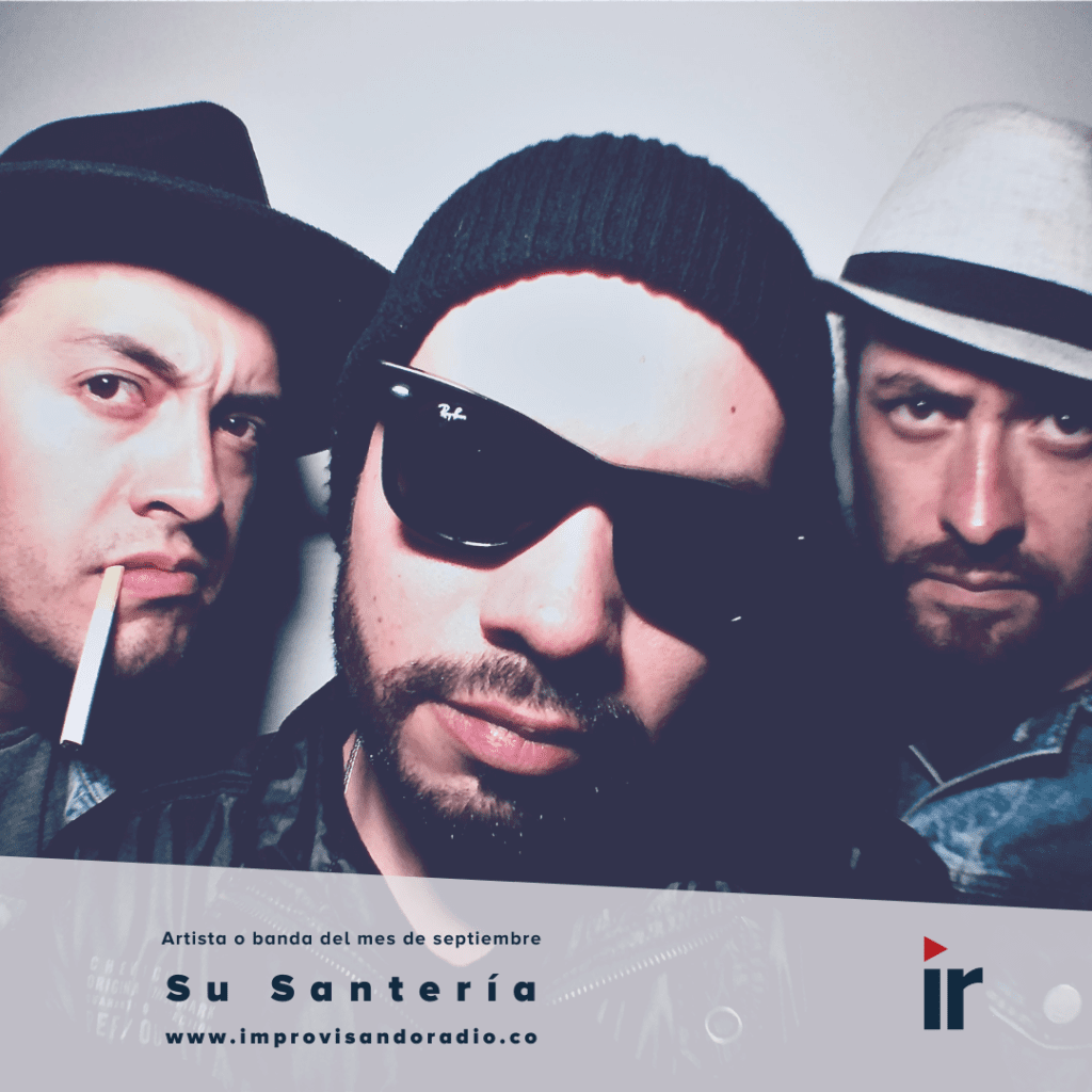 Tres personas en la foto. Banda Su Santería