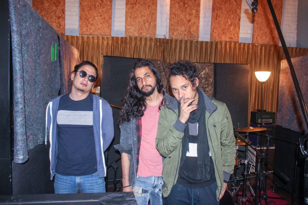 RADIOSANTAFE estrena 'Caretaker' y '501'