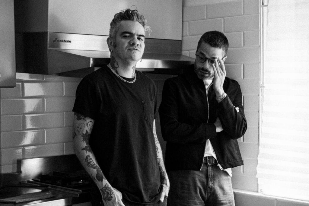 DIAMANTE ELÉCTRICO desata su álbum 'MALHABLADO'